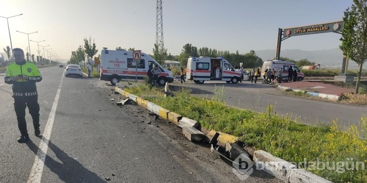 Erzurum'da otomobilin feci kazası: 12 yaralı
