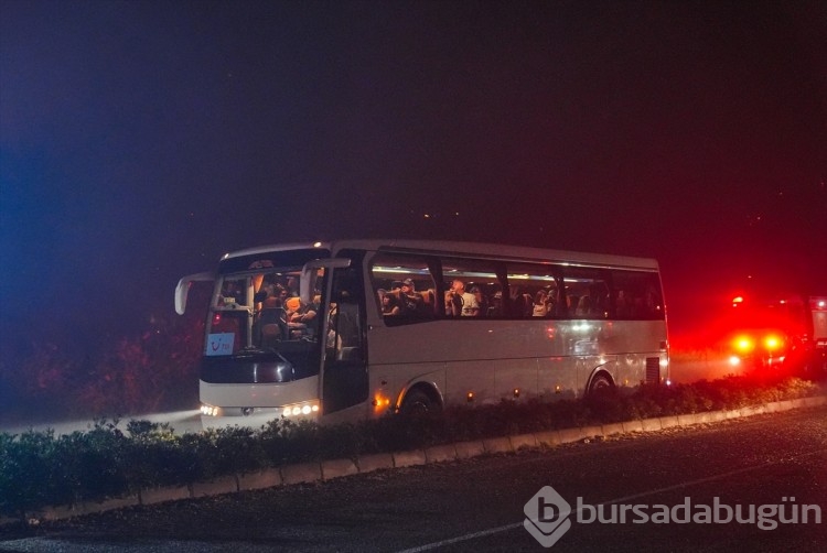 İzmir'in Selçuk ilçesinde orman yangınından görüntüler...
