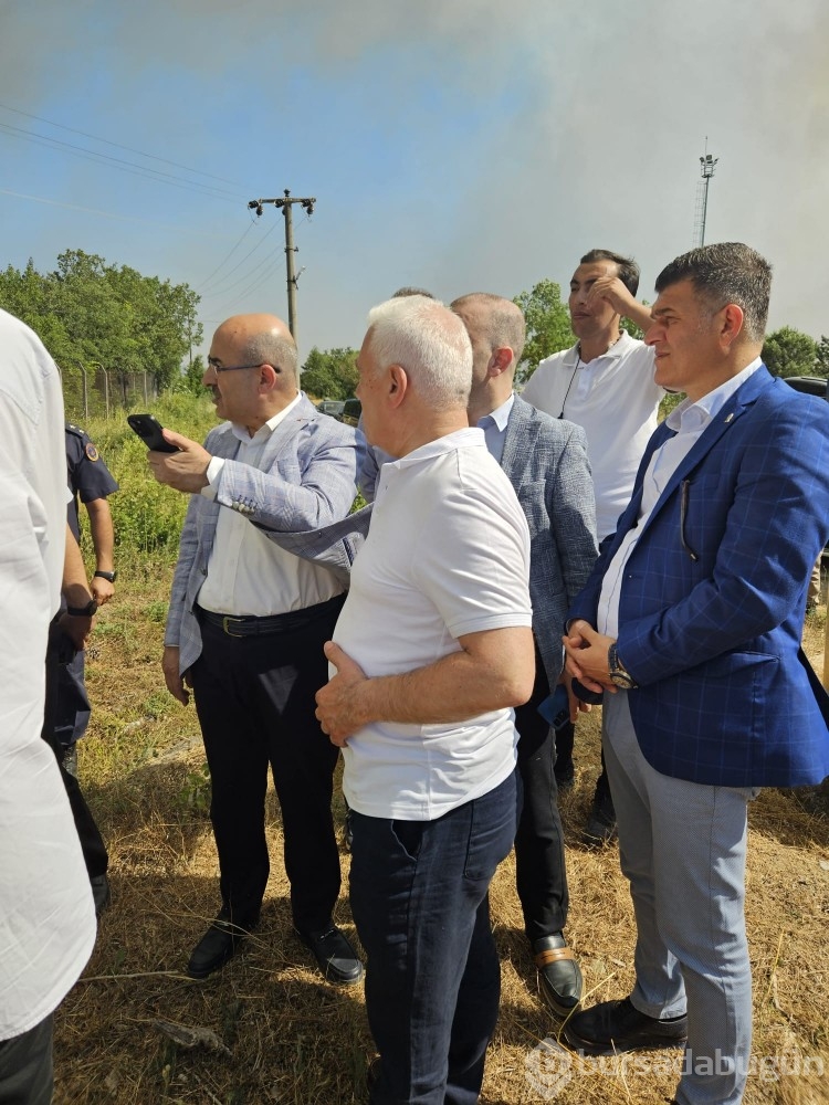 Bursa'da çıkan anız yangını böyle görüntülendi