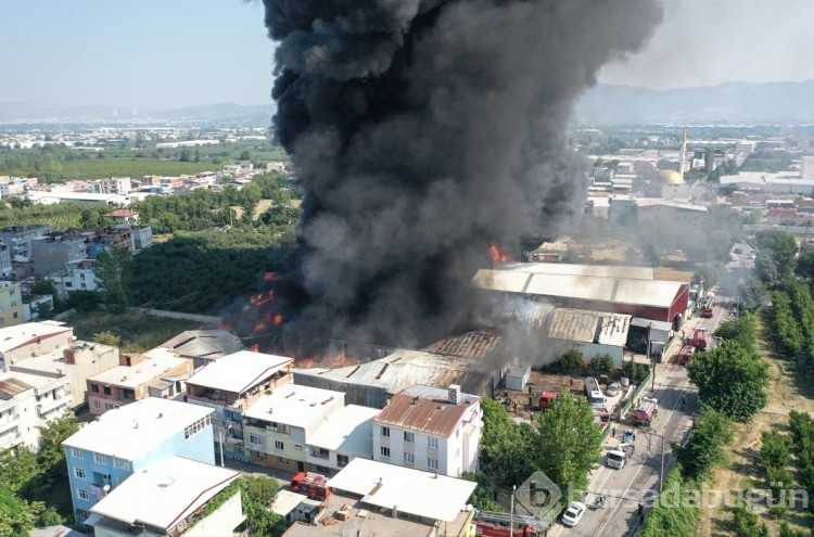 Bursa'da yanan fabrikalar havadan drone ile görüntülendi