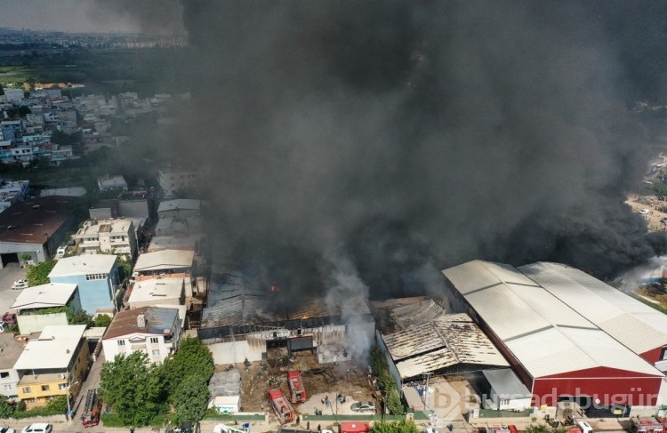 Bursa'da yanan fabrikalar havadan drone ile görüntülendi