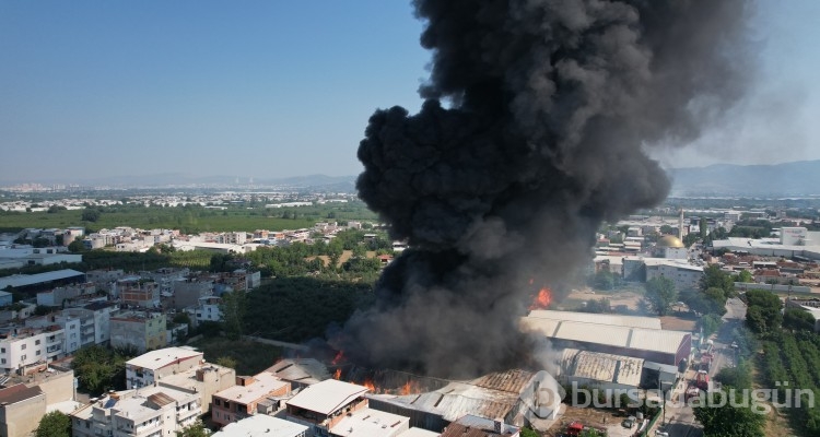 Bursa'da yanan fabrikalar havadan drone ile görüntülendi