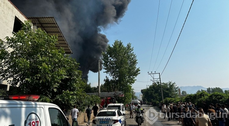 Bursa'da yanan fabrikalar havadan drone ile görüntülendi