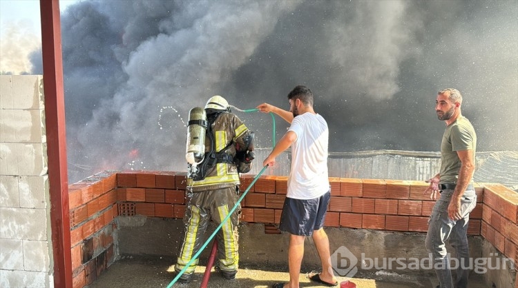 Bursa'da yanan fabrikalar havadan drone ile görüntülendi