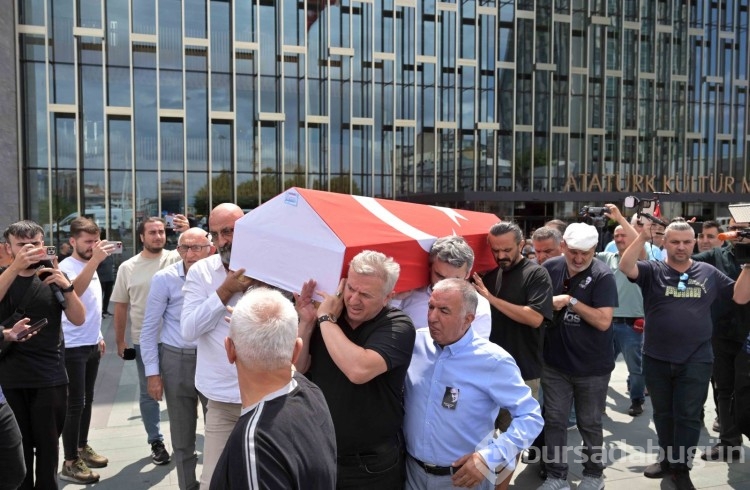 Kenan Işık için anma töreni: Hepimizin kalbinde çok özel bir yer edindi
