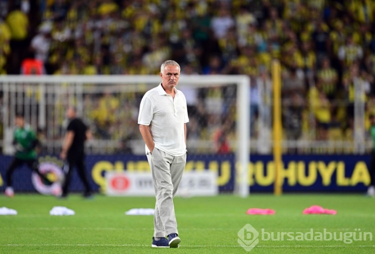 Spor yazarları, Fenerbahçe - Adana Demirspor karşılaşmasını değerlendirdi: Mourinho Türk hakemleri ile tanıştı!
