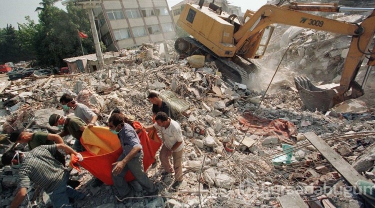 25 yıldır süren acı... 17 Ağustos 1999 Marmara Depremi'nden hafızalara kazınanlar... 