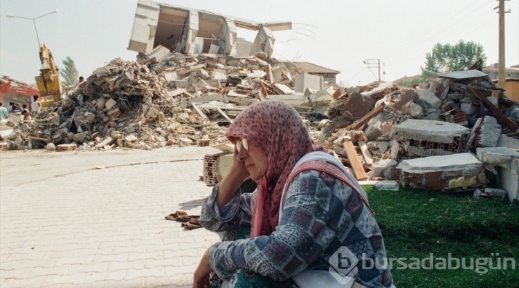 25 yıldır süren acı... 17 Ağustos 1999 Marmara Depremi'nden hafızalara kazınanlar... 