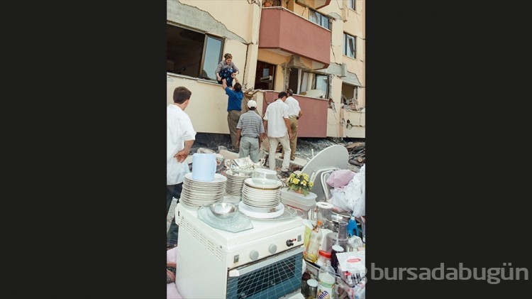 25 yıldır süren acı... 17 Ağustos 1999 Marmara Depremi'nden hafızalara kazınanlar... 