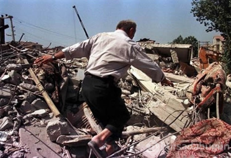 25 yıldır süren acı... 17 Ağustos 1999 Marmara Depremi'nden hafızalara kazınanlar... 