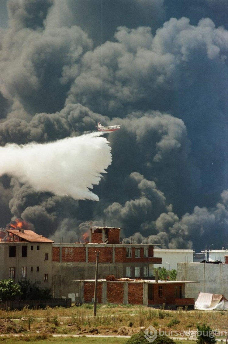 25 yıldır süren acı... 17 Ağustos 1999 Marmara Depremi'nden hafızalara kazınanlar... 