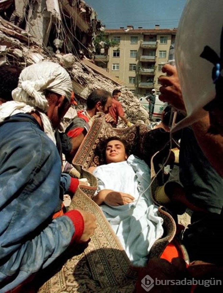 25 yıldır süren acı... 17 Ağustos 1999 Marmara Depremi'nden hafızalara kazınanlar... 