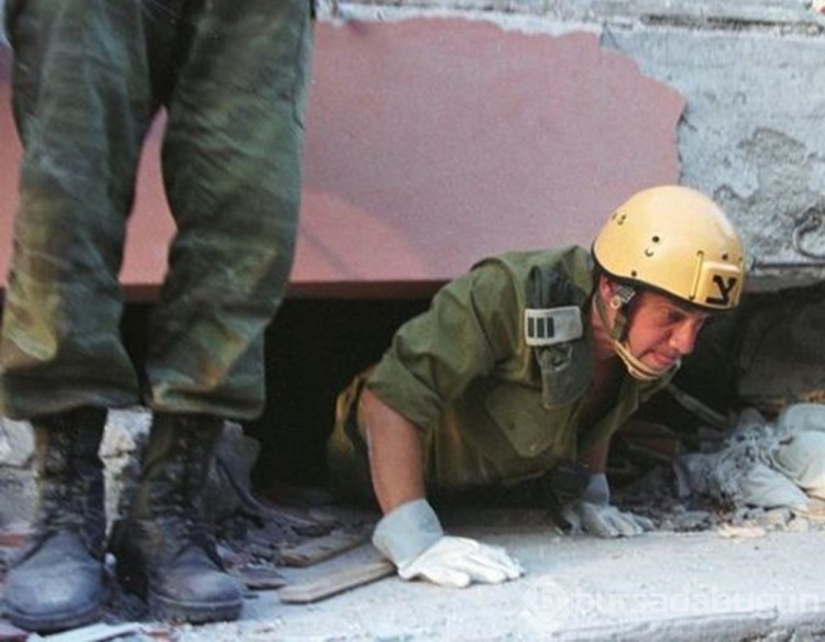 25 yıldır süren acı... 17 Ağustos 1999 Marmara Depremi'nden hafızalara kazınanlar... 