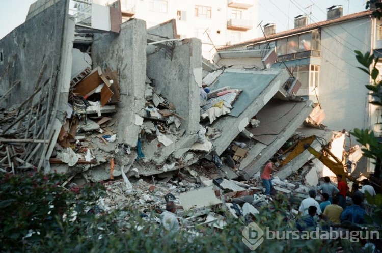 25 yıldır süren acı... 17 Ağustos 1999 Marmara Depremi'nden hafızalara kazınanlar... 