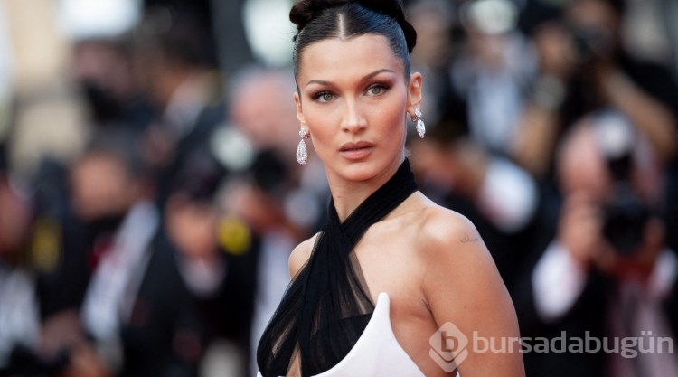 Bella Hadid'in karavanda kalıyor! 