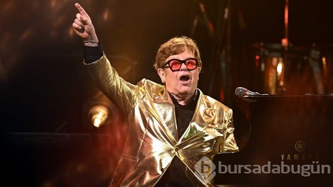 Başarılı şarkıcı Elton John görme sorunu yaşıyor