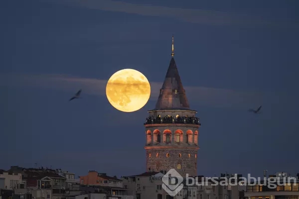 Süper Kanlı Ay tutulması: Muhteşem dolunay manzaraları
