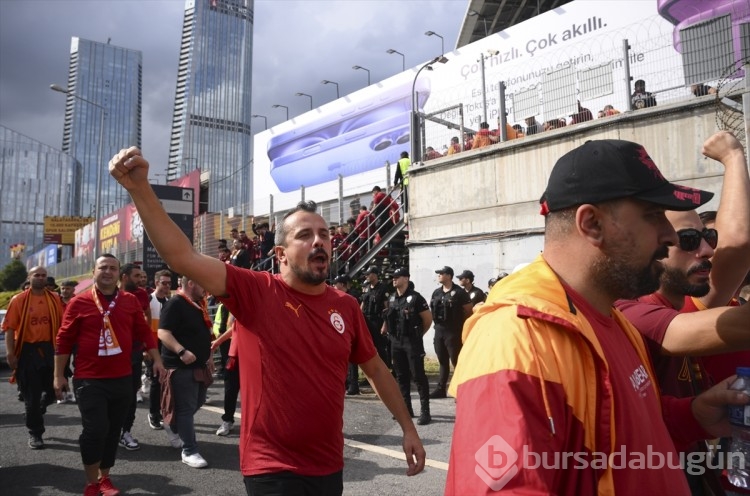 Fenerbahçe - Galatasaray maçı öncesi kareler...
