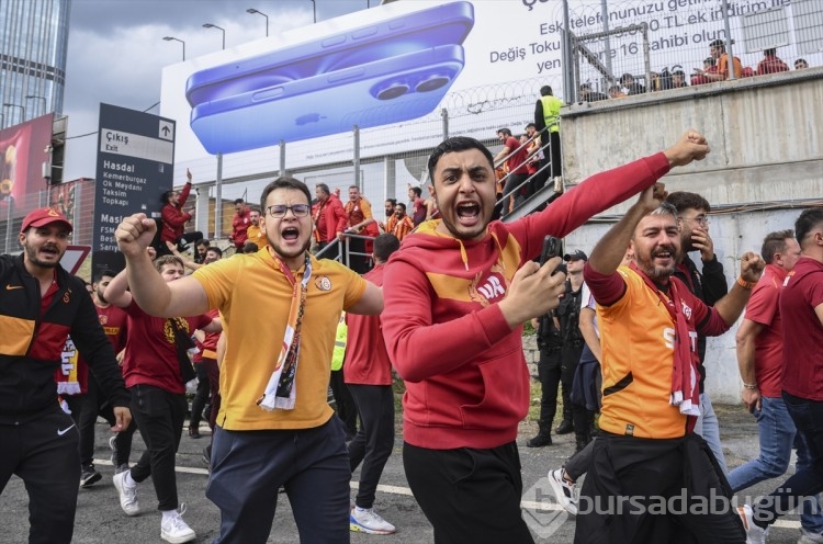 Fenerbahçe - Galatasaray maçı öncesi kareler...
