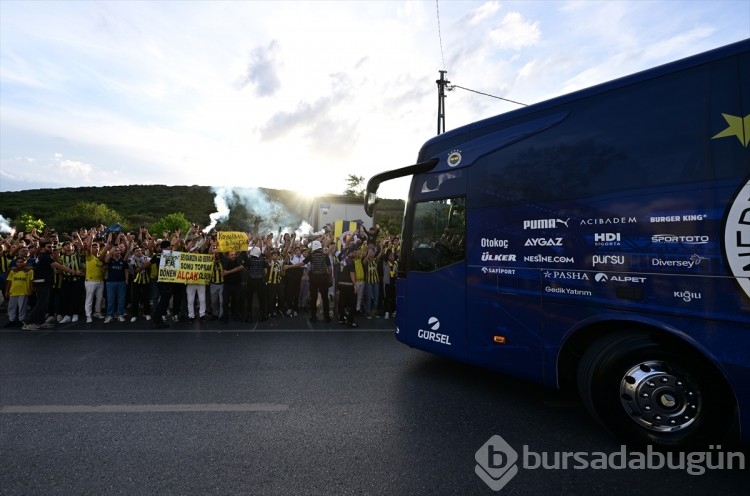 Fenerbahçe - Galatasaray maçı öncesi kareler...
