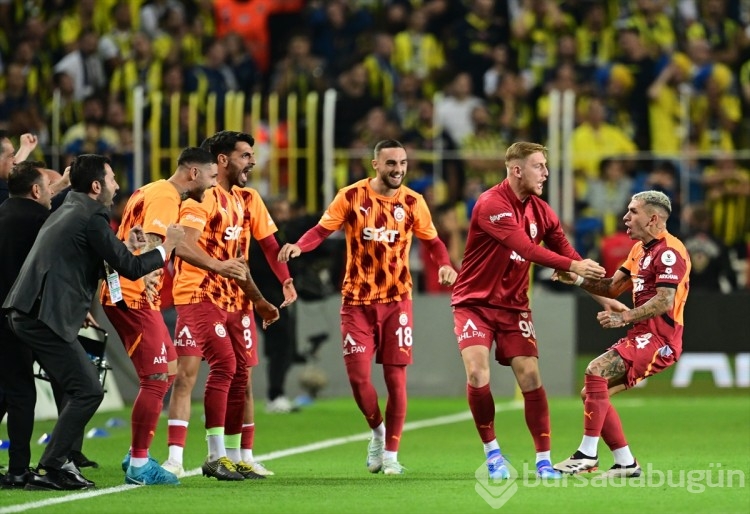 Fenerbahçe - Galatasaray maçından kareler...