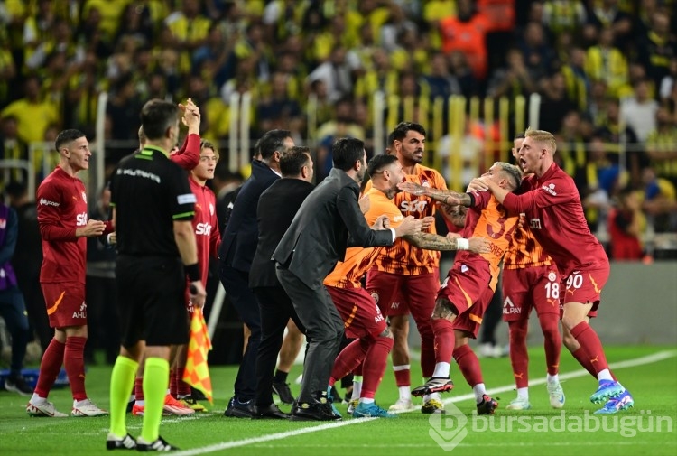 Fenerbahçe - Galatasaray maçından kareler...