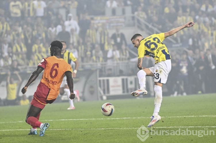 Fenerbahçe - Galatasaray maçından kareler...