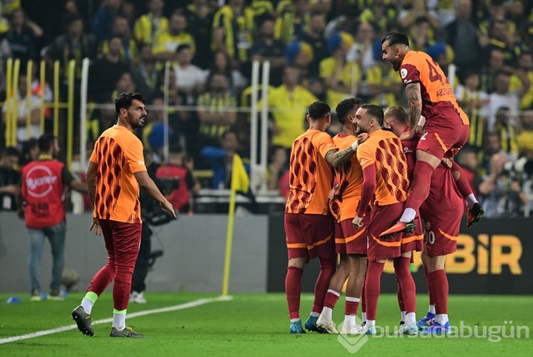 Fenerbahçe - Galatasaray maçından kareler...