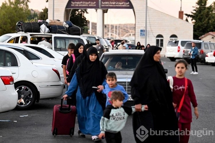 İsrail'in Lübnan saldırılarından sonra 240 bin kişi Suriye'ye geçti