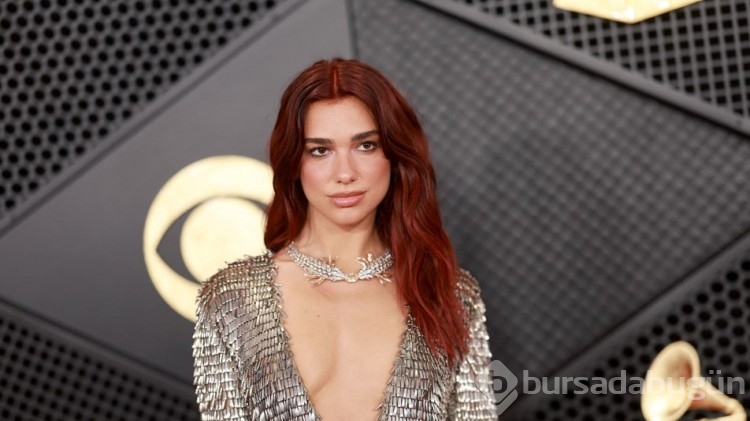 Dua Lipa'nın Hello Kitty sütyeni çok beğenildi