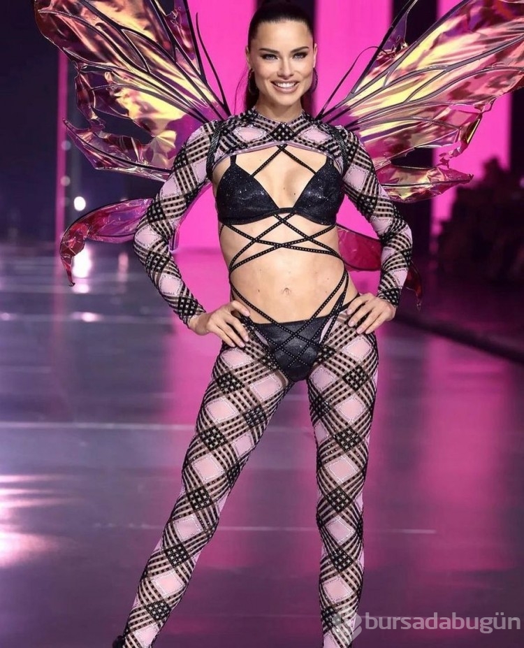 Dilan Çiçek Deniz'den Victoria's Secret paylaşımı 