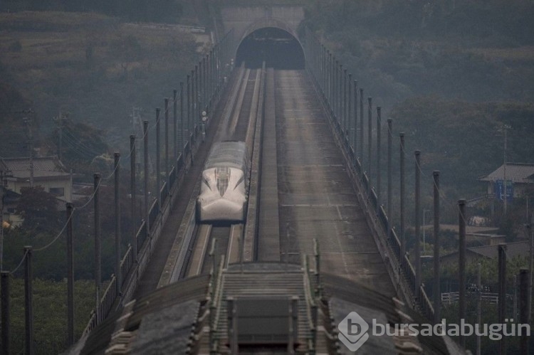 Japonya'nın yeni hızlı treni: Gözle görülmüyor