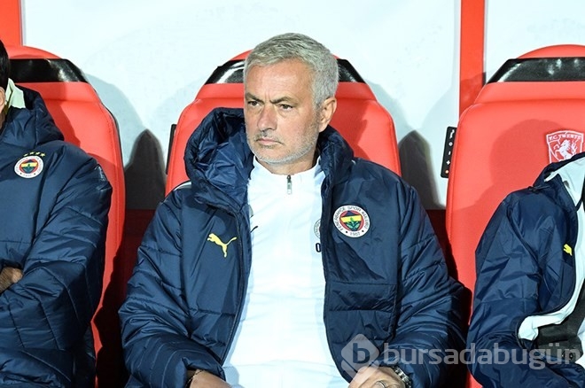 Mourinho'nun İstanbul'daki hayatı takip ediliyor: Her gün aynı yemekleri yiyor
