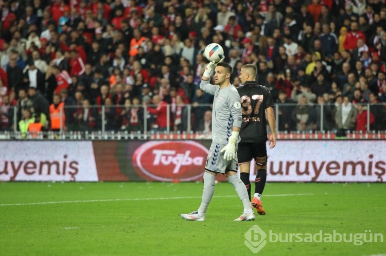 Samsunspor - Fenerbahçe maçından ekranlara yansımayan görüntüler
