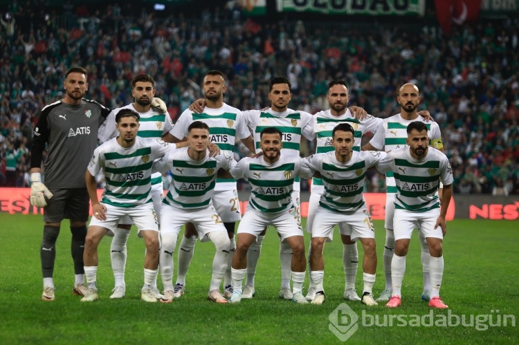 Bursaspor Belediye Kütahyaspor karşılaşmasından kareler...