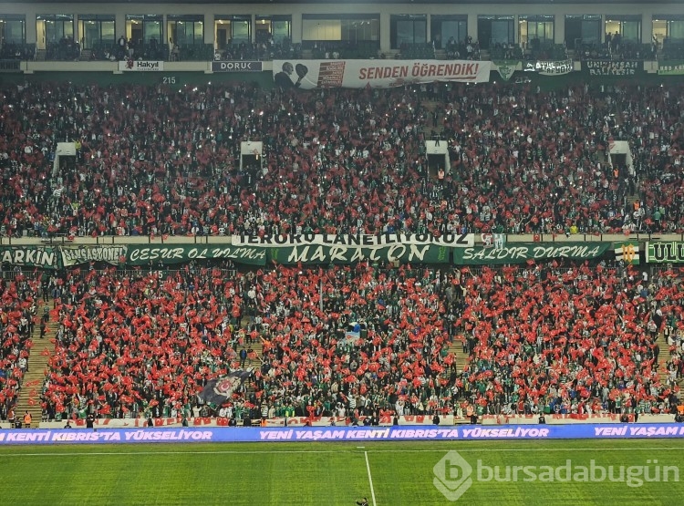 Bursaspor Belediye Kütahyaspor karşılaşmasından kareler...