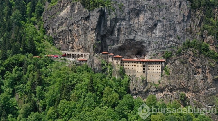 Sümela Manastırı 395 bin 994 turisti ağırladı