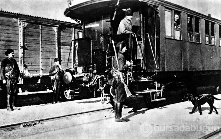 Cumhuriyet'in 101. Yılında 100 fotoğrafla Atatürk koleksiyonu
