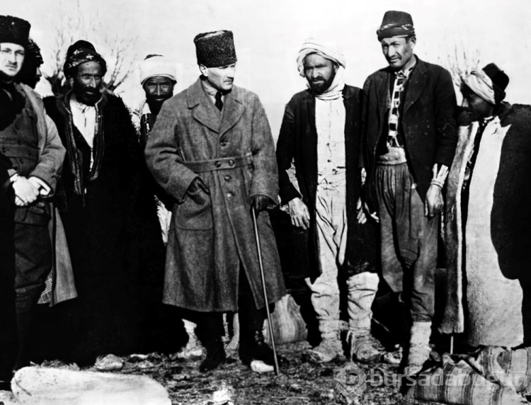 Cumhuriyet'in 101. Yılında 100 fotoğrafla Atatürk koleksiyonu
