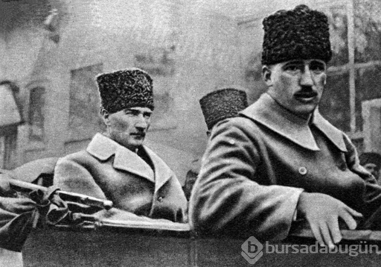 Cumhuriyet'in 101. Yılında 100 fotoğrafla Atatürk koleksiyonu
