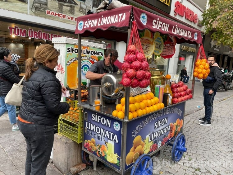 Doğal vitamin deposu: Gripten, nezleden korunmak isteyen bardak bardak içiyor