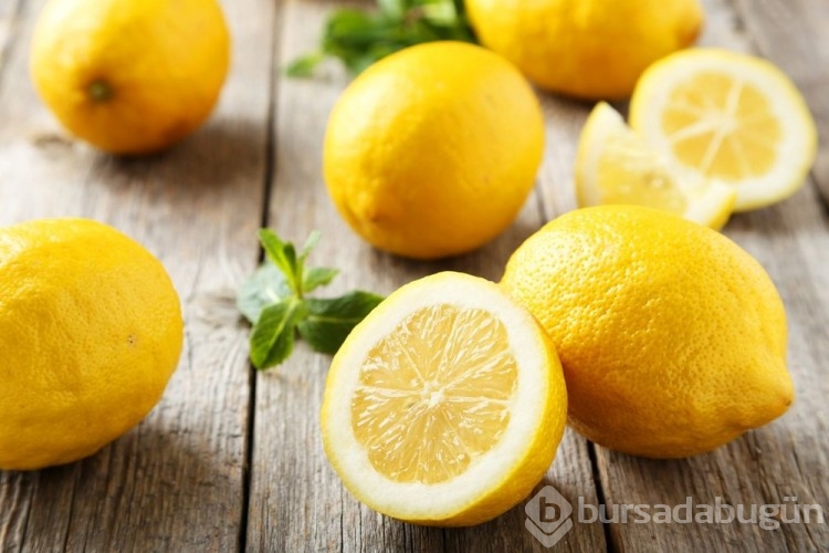 Sabahları limonlu su içince ne olur?