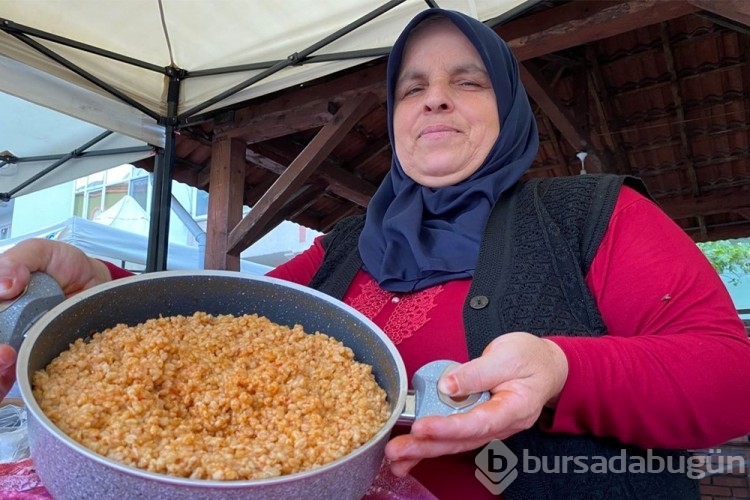 Ege halkının gözde yemeği! Sabaha kadar fırında bekletiliyor