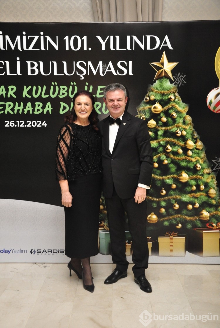 RUMELİSİAD'dan renkli yılbaşı balosu