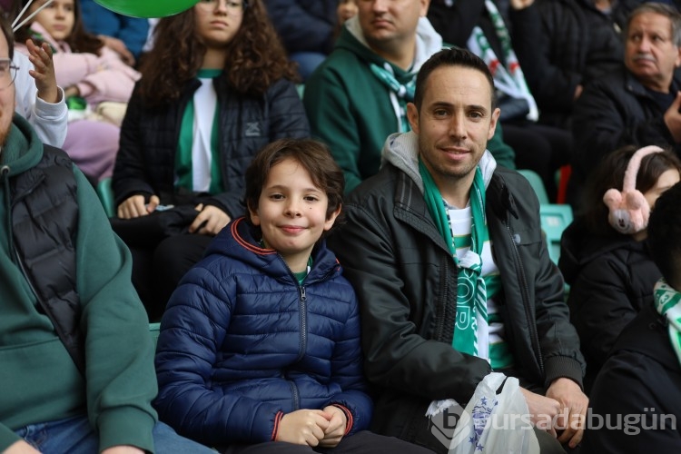 Çocuklar Bursaspor coşkusunu Büyükşehir'le yaşadı
