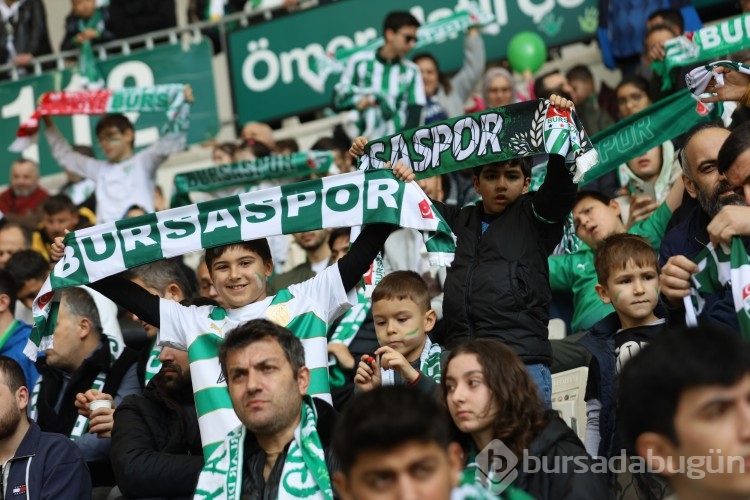 Çocuklar Bursaspor coşkusunu Büyükşehir'le yaşadı