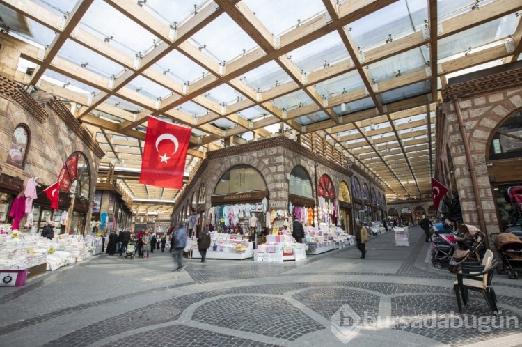 İçeriden dışarıdan akın var! İşte Bursa'nın tarihi çarşıları!