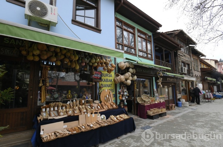 İçeriden dışarıdan akın var! İşte Bursa'nın tarihi çarşıları!