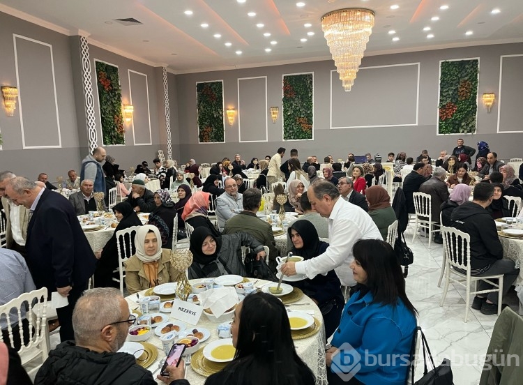 Müzeyyen Senar'ın köylüleri iftarda buluştu!