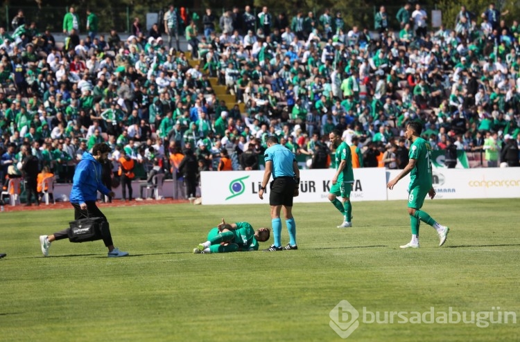 Bursaspor'un şampiyonluğa ulaştığı maçtan kareler! 
